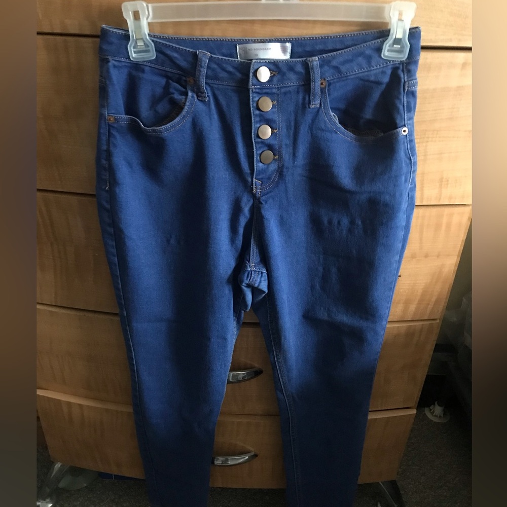 Women's Blue High-Waisted Jeans no boundaries Size 9-10